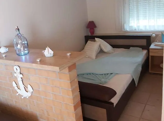 Homes In 37748 Casa vacanze Balatonakali